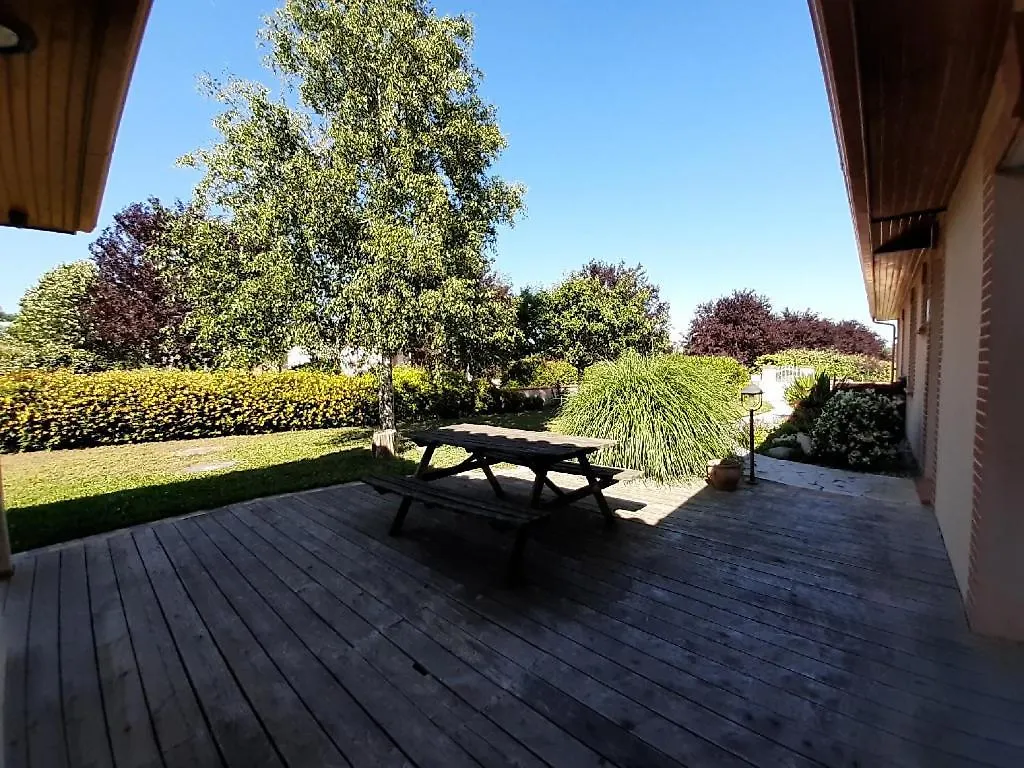 Studio T1 Paisible Dans Villa Avec Bassin Naturel Saint-Pierre-de-Lages アパート