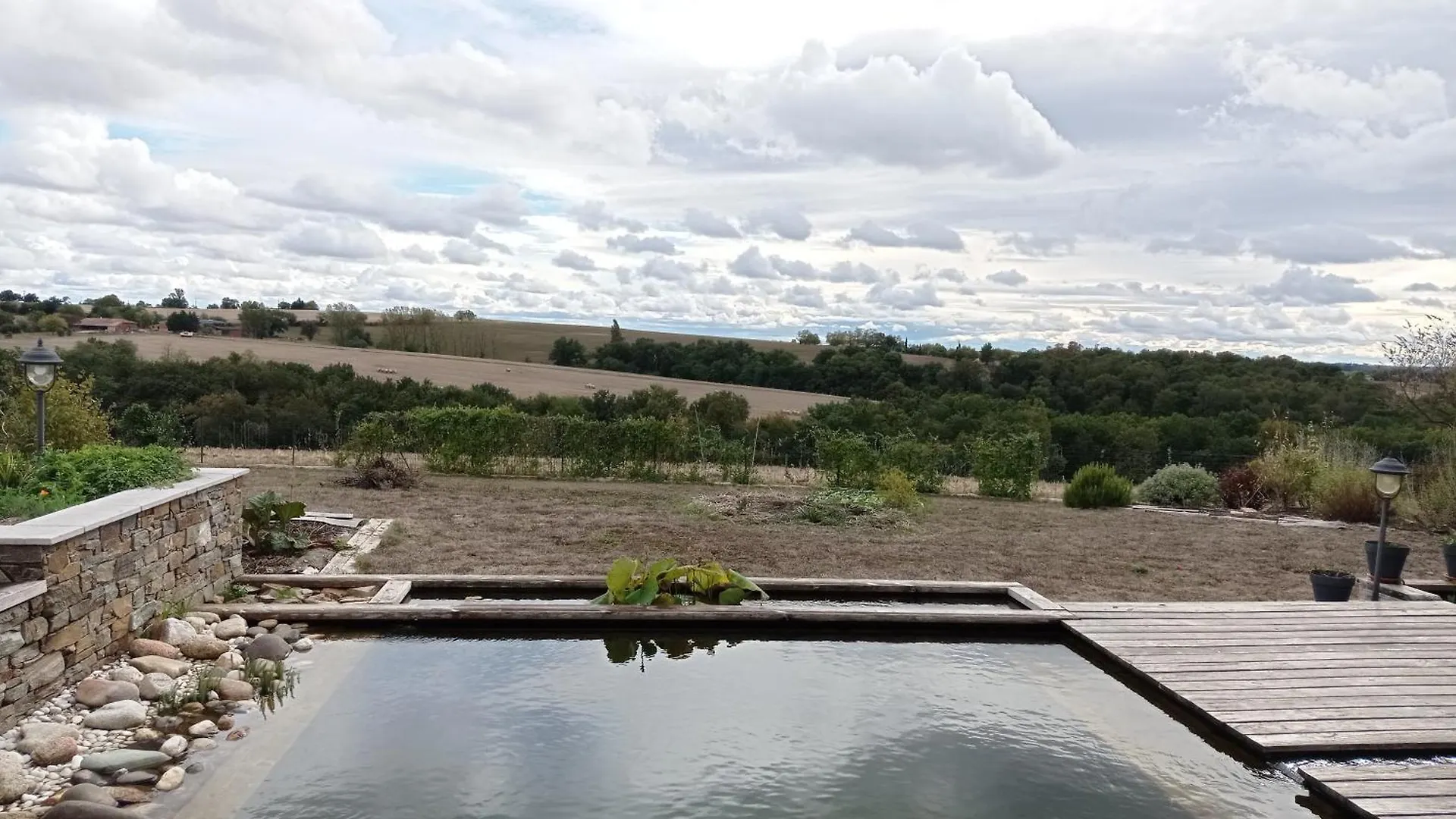 Studio T1 Paisible Dans Villa Avec Bassin Naturel Saint-Pierre-de-Lages